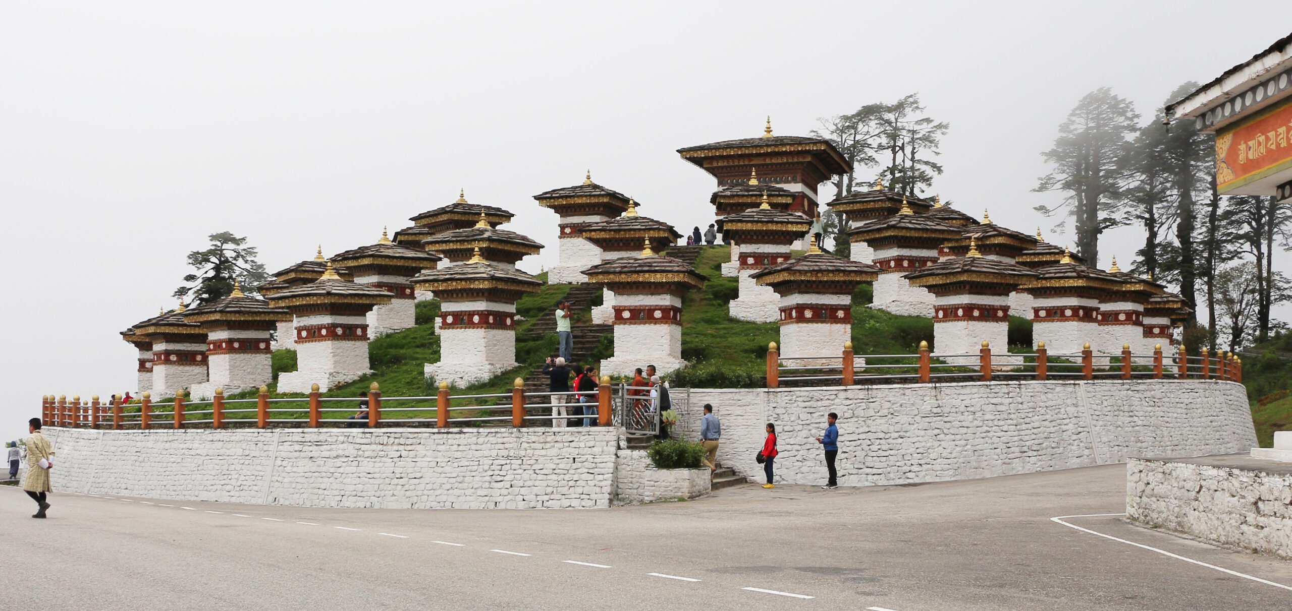Dochula Pass & Druk Wangyal Chortens